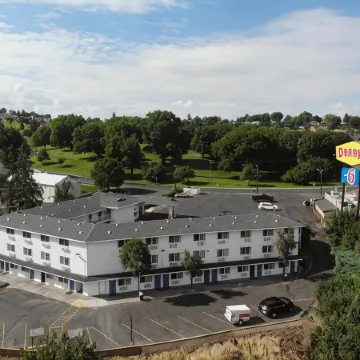 Motel 6 Pendleton, or - West