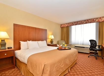 Clarion Hotel Airport