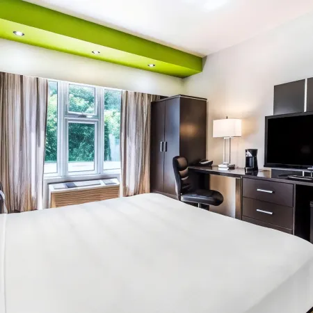 Travelodge by Wyndham Trois-Rivieres
