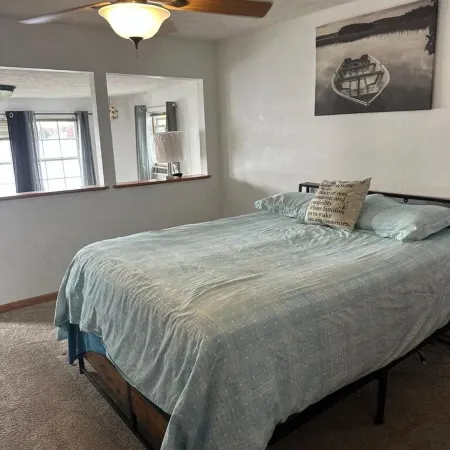 Lakefront house 2-bedroom house in delightful Michigan Center with WiFi, AC