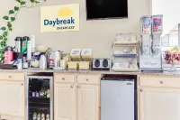 Days Inn by Wyndham Downtown Aiken - Wifi