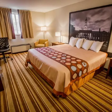 Super 8 by Wyndham State College