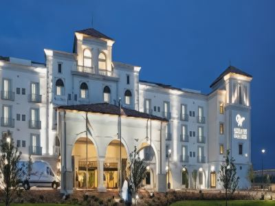 Woolley's Classic Suites Denver Airport