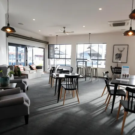 Coffee House Apartment Motel Отели в г. Рокхемптон