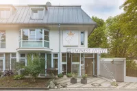 Empress Boutique Hotel Hotels in der Nähe von HypoVereinsbank München Neuaubing