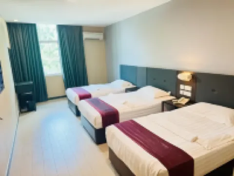 Galaxy Hotel Hotel di Simpang Ampat