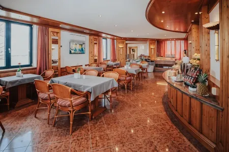 Lechpark Hotel Отели в г. Швифтинг