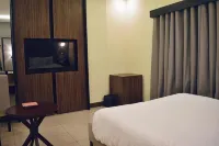 Sunset Suites - Bintang 2