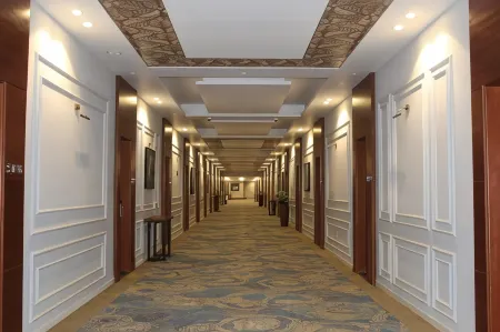 Royal Jewel Al Raml Hotel