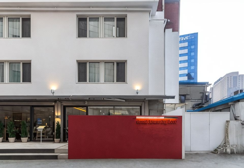 스몰하우스빅도어 명동 디자인 객실