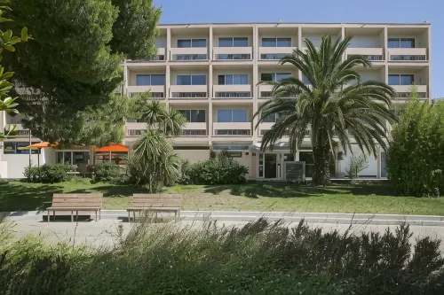 Best Western Hotel des Thermes Hotels in Mèze