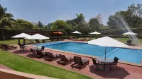 Hotel Baez Paraiso - Kolam Renang