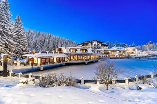 Aurelius Imparatul Romanilor Hotels in 