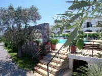 Bare Hill Holiday Village Hotels in Karavas