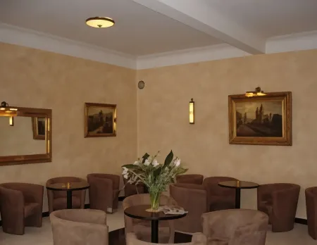 Rhein-Hotel Отели рядом с достопримечательностью «Marktkirche»