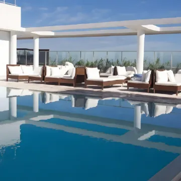 Dazzler by Wyndham Asuncion