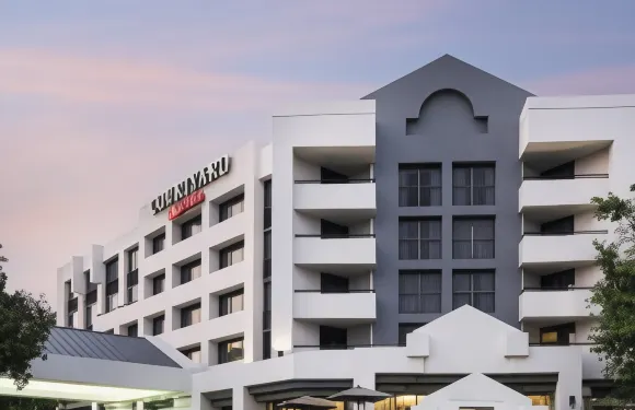 伯克利里士滿萬怡酒店