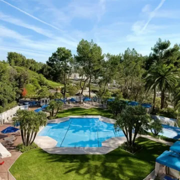 Hilton Los Angeles-Universal City Hotels near Travel Town Gift Shop