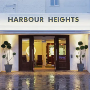 Harbour Heights Hotel
