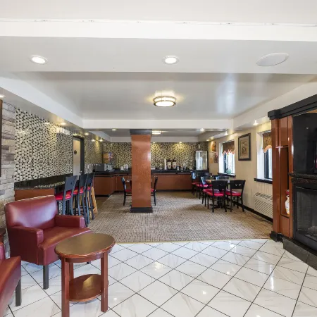 Spark by Hilton Hartford Vernon