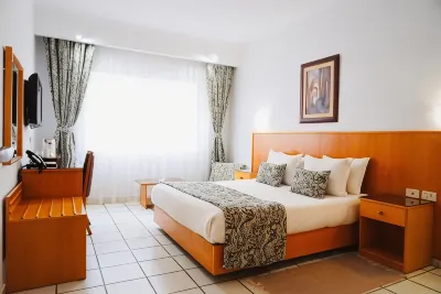 Le National Hotels in Le Passage