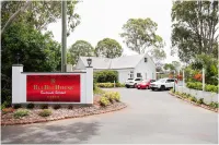 Bli Bli House Riverside Retreat - parking