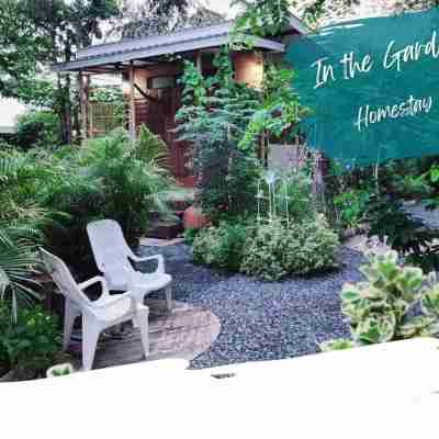 Tranquility living in the garden ,20km from airport Hotel Exterior