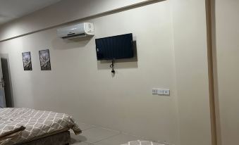 The Suncity Inn