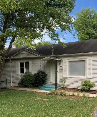 Sparta House on the Calfkiller River