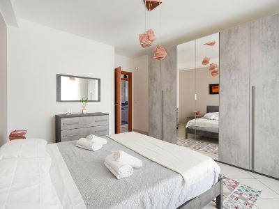Mistral Suite Apartment - free private car park