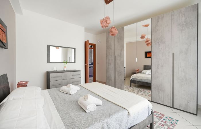 Mistral Suite Apartment - free private car park
