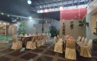 Hotel Intan Cirebon - Pools