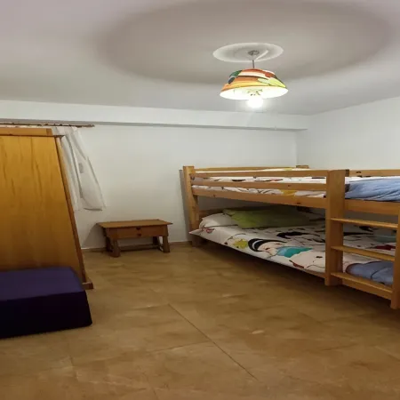Beachfront apartment (pet friendly)
