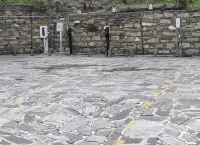 隱棲堂•古村鄉韻美宿（丹巴中路藏寨基卡依村店） - 停車場