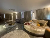 โรงแรมและสปาสวีทลุกซ์ - พร้อมระเบียง