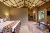 Sterling Orient Woods Pench - balcony