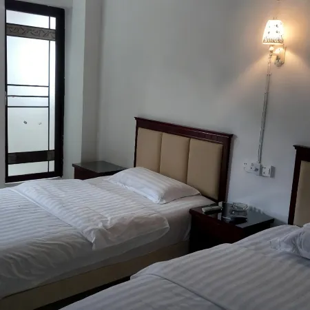 Hefeng Yitong Hotel