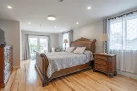 Avail. Now! Luxury Apartment with Porch  Close to Salisbury Beach. Sleeps 6.