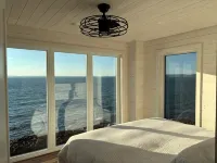 Bay of Fundy Retreat with Oceanfront Hot Tub & Wood-Burning Stove - Wi-Fi
