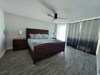 Top Floor Satellite Beach Oceanfront, Heated Pool, Private Beach Access - Wi-Fi