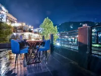 La Riqueza Koala Inn Mcleod Ganj - Mountain View Rooms with Balcony - Near to Mall Road