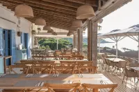 Petit Hotel Hostatgeria la Victoria - parking