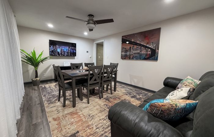 Charming 3 Bedroom 2.5 bathroom finished basement, Huge yard and Charcoal grill