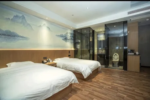 โรงแรมหรงเคอสตาร์