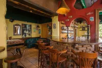 Cuba Bar & Hostel - Hostels