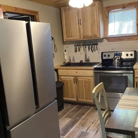 4-bedroom charming secluded cabin in the heart of Elk country.