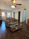 Relax & Unwind at This Charming West Mobile Getaway! 2BR/2BA Guesthouse Retreat! - Homestays