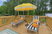 Near AtL, Pickleball, Golf, Pool, Karaoke, Tikibar, 1.25 Acre Private Retreat