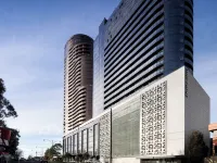 Highrise Skyline Spectacular View Luxury 2B2B1P