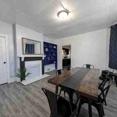 Spacious 6-bedroom house in Evansville Others